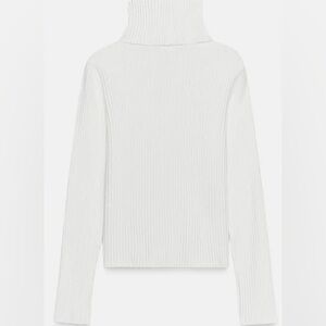 ZARA White Ribbed Crop Turtleneck Sweater